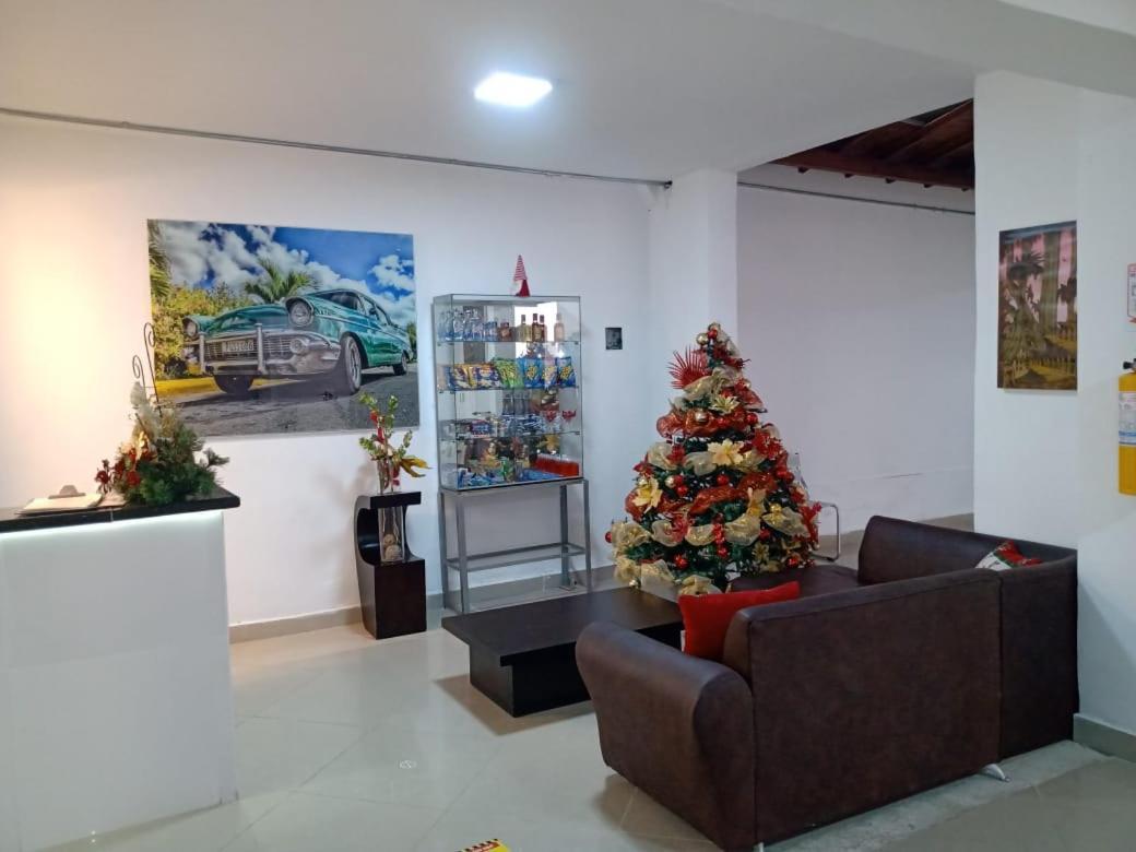 Hotel Brisas Медельїн Екстер'єр фото
