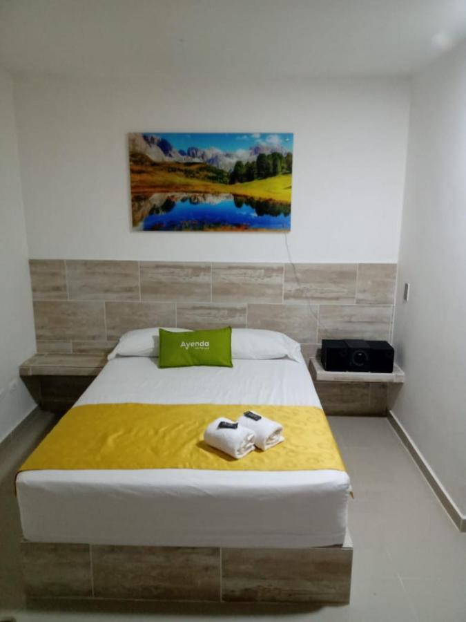 Hotel Brisas Медельїн Екстер'єр фото