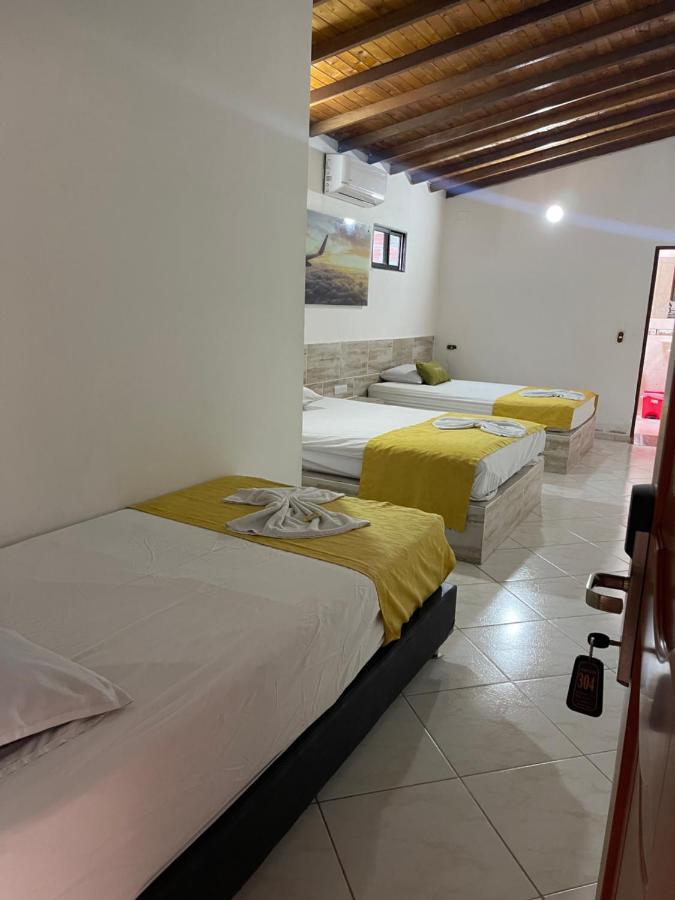 Hotel Brisas Медельїн Екстер'єр фото