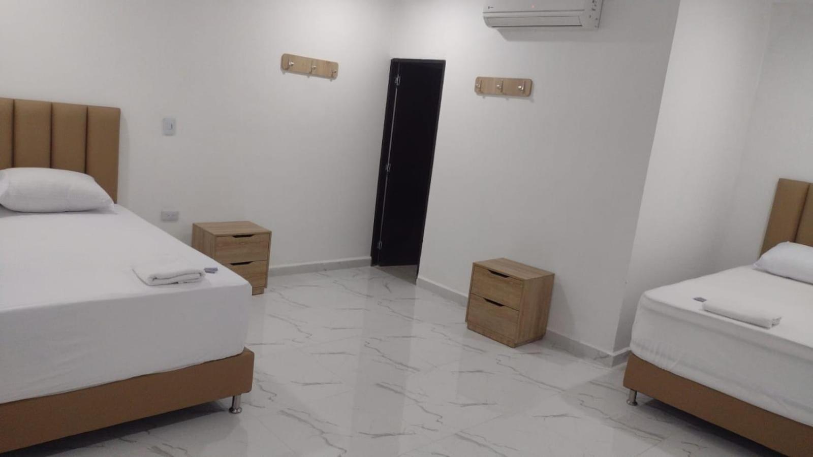 Hotel Brisas Медельїн Екстер'єр фото